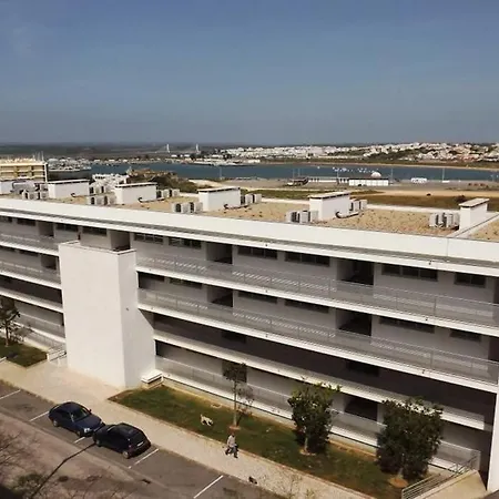 Apartment T2 Vista Rio Arade - *