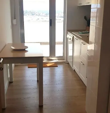 T2 Vista Rio Arade - *